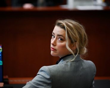 Why did Amber Heard sever ties with her publicist before taking the stand?