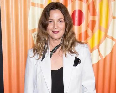 Apology of Drew Barrymore: What she said About Johnny Depp? 
