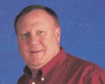 Dave Hebner, a former WWE referee, died at the age of 73, eliciting a torrent of condolences.