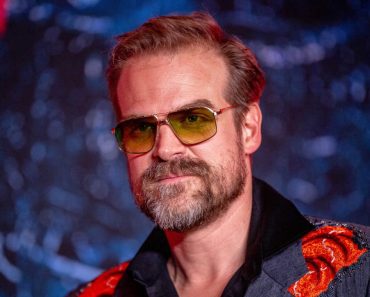 David Harbour from stranger things talks about his weird body transformation